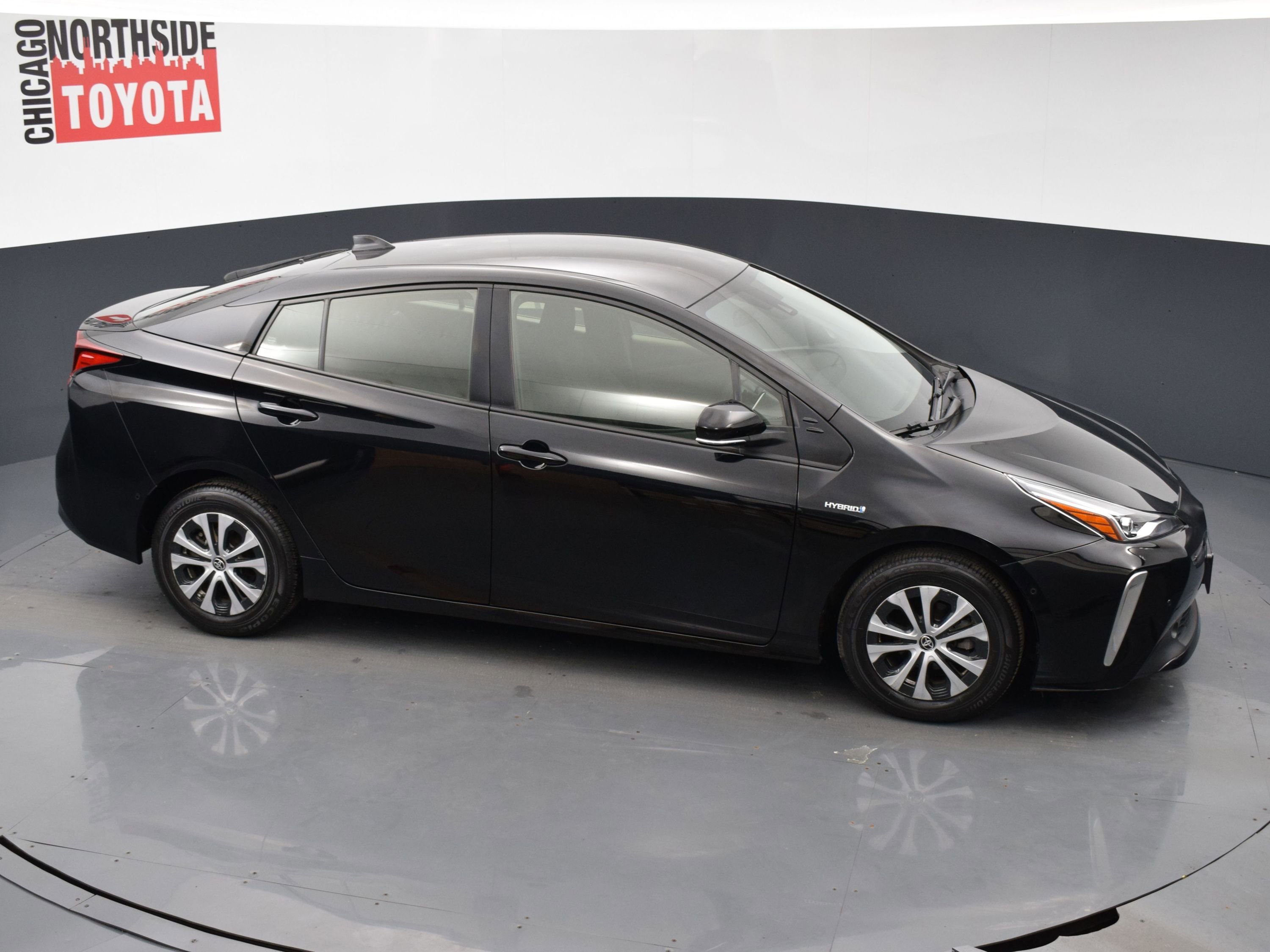Used 2021 Toyota Prius LE image 21