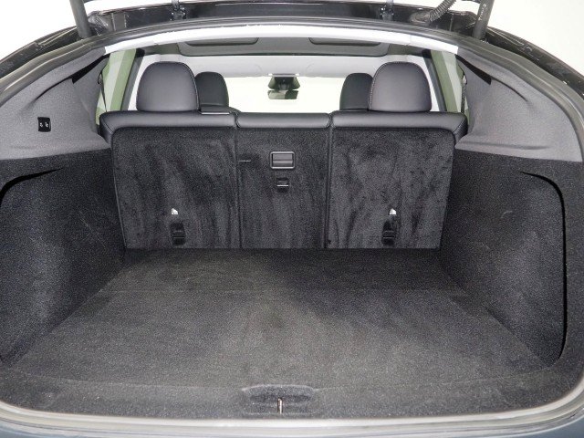 Used 2026 Tesla Model Y Long Range RWD image 49
