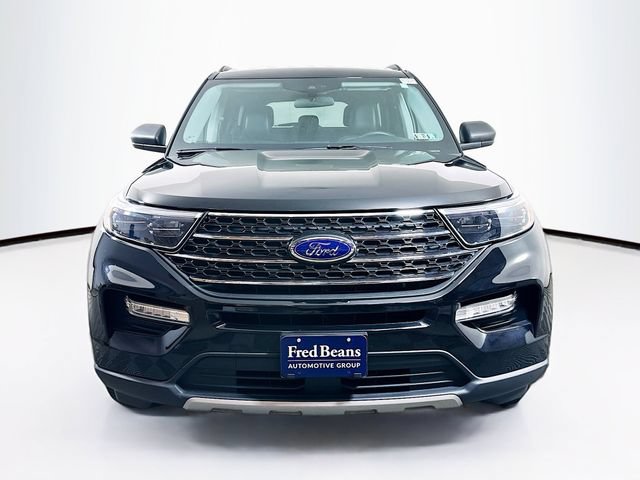 Certified 2023 Ford Explorer XLT w/ Equipment Group 202A AWD/4WD image 3