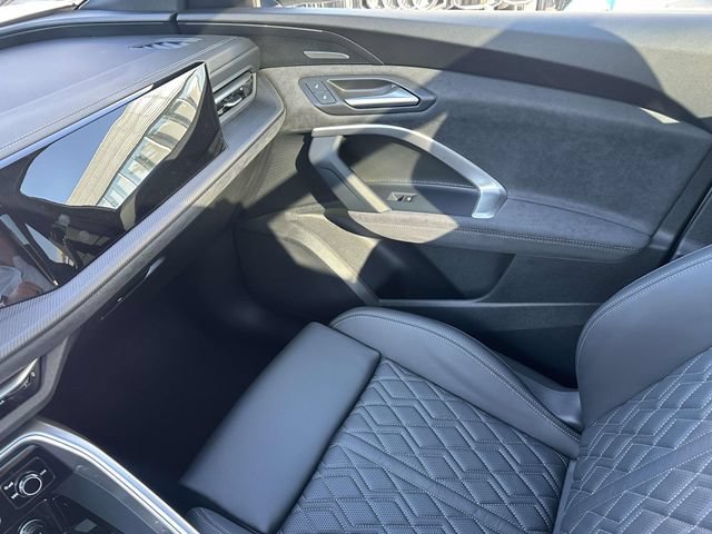 New 2026 Audi SQ5 Premium Plus AWD/4WD image 13