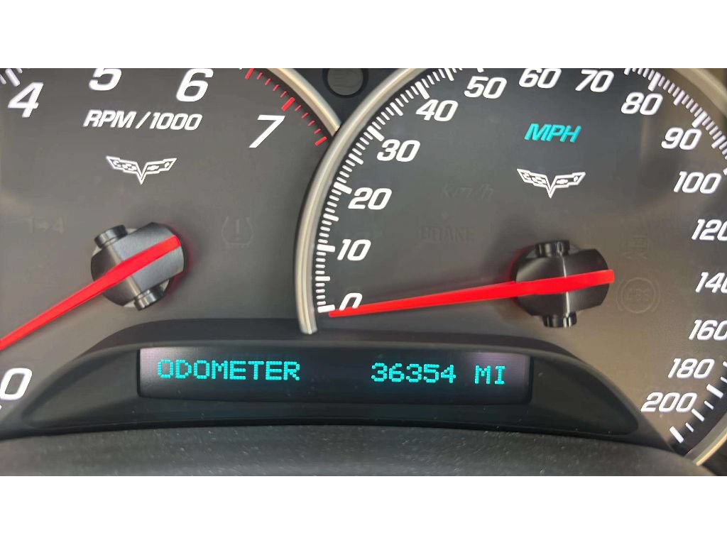 Used 2007 Chevrolet Corvette Coupe w/ Preferred Equipment Group RWD image 19