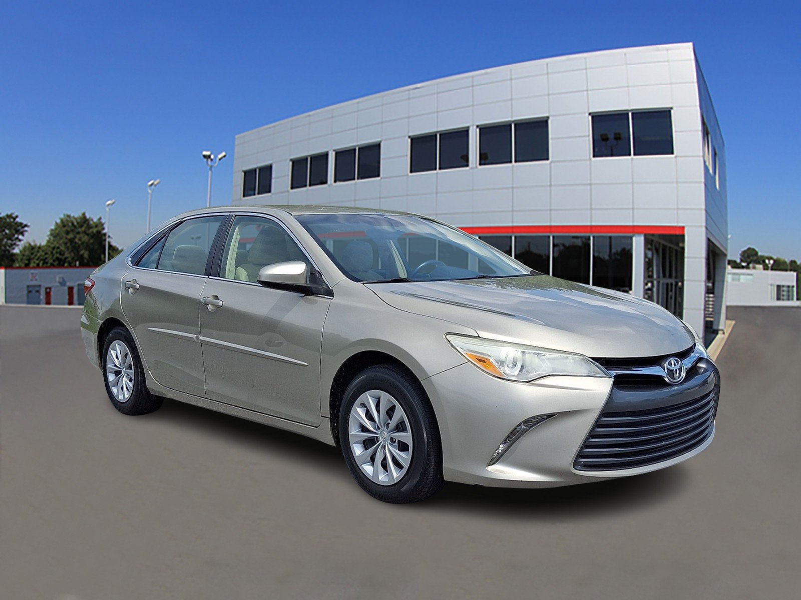 Used 2015 Toyota Camry LE