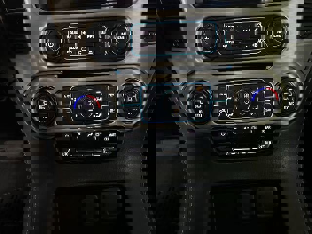 Used 2020 GMC Yukon SLE image 17