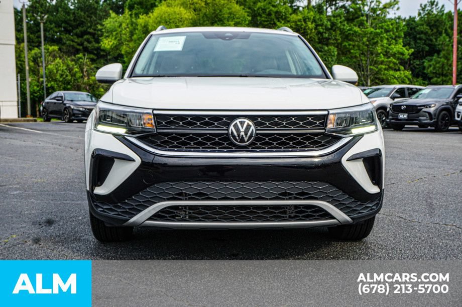 Used 2024 Volkswagen Taos SE FWD image 9
