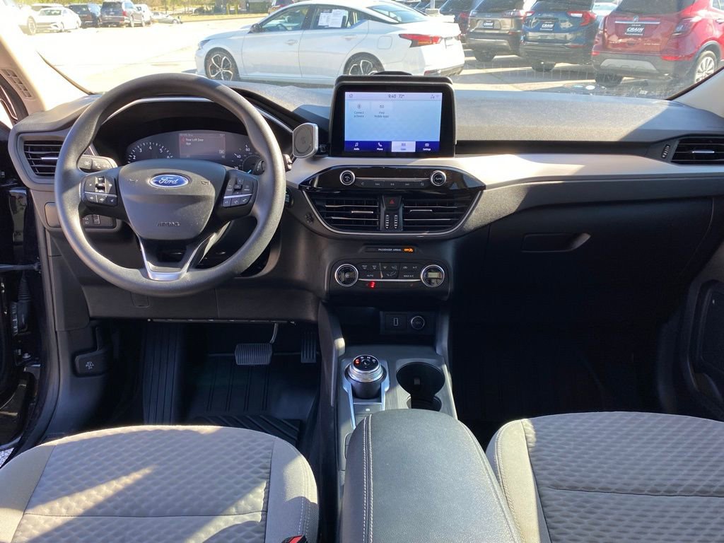 Used 2020 Ford Escape SE image 30