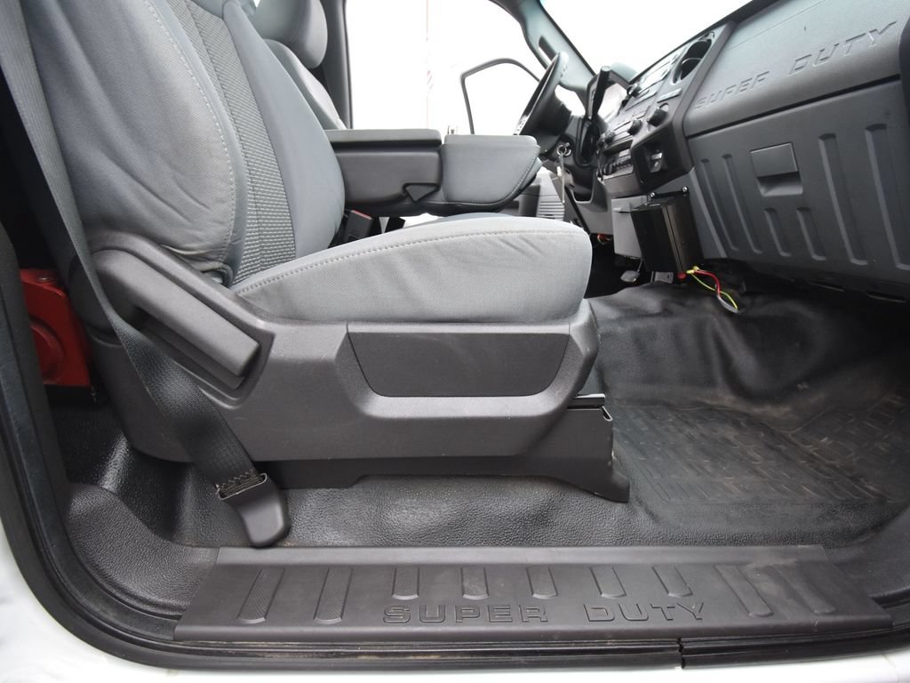 Used 2016 Ford F550 4x4 Regular Cab Super Duty image 56