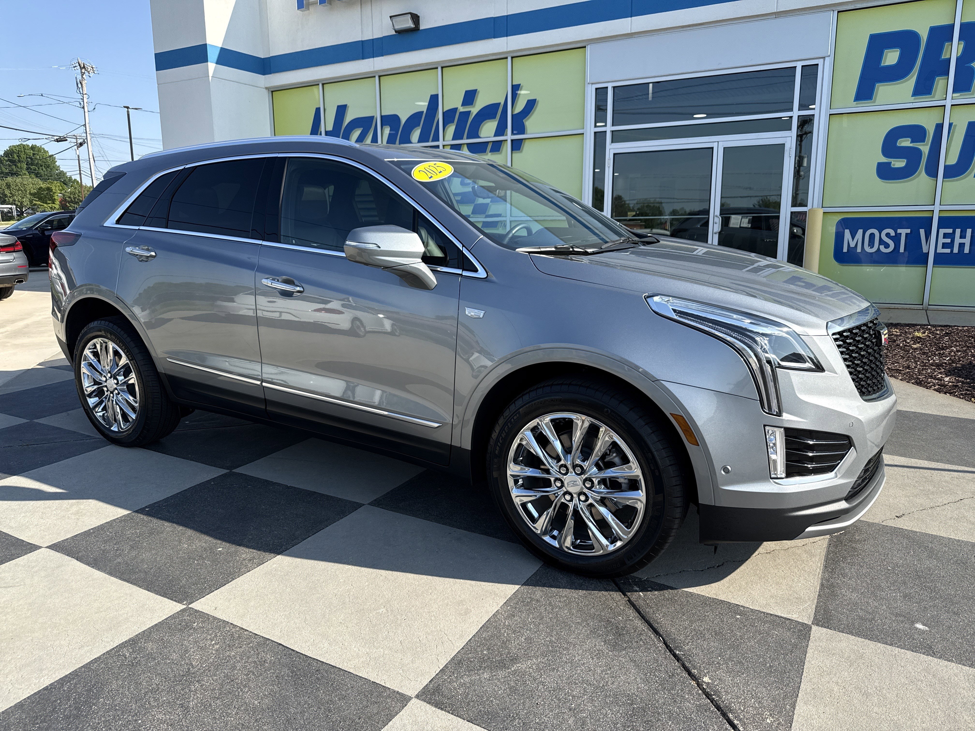 Used 2025 Cadillac XT5 Premium Luxury w/ Technology Package AWD/4WD image 1