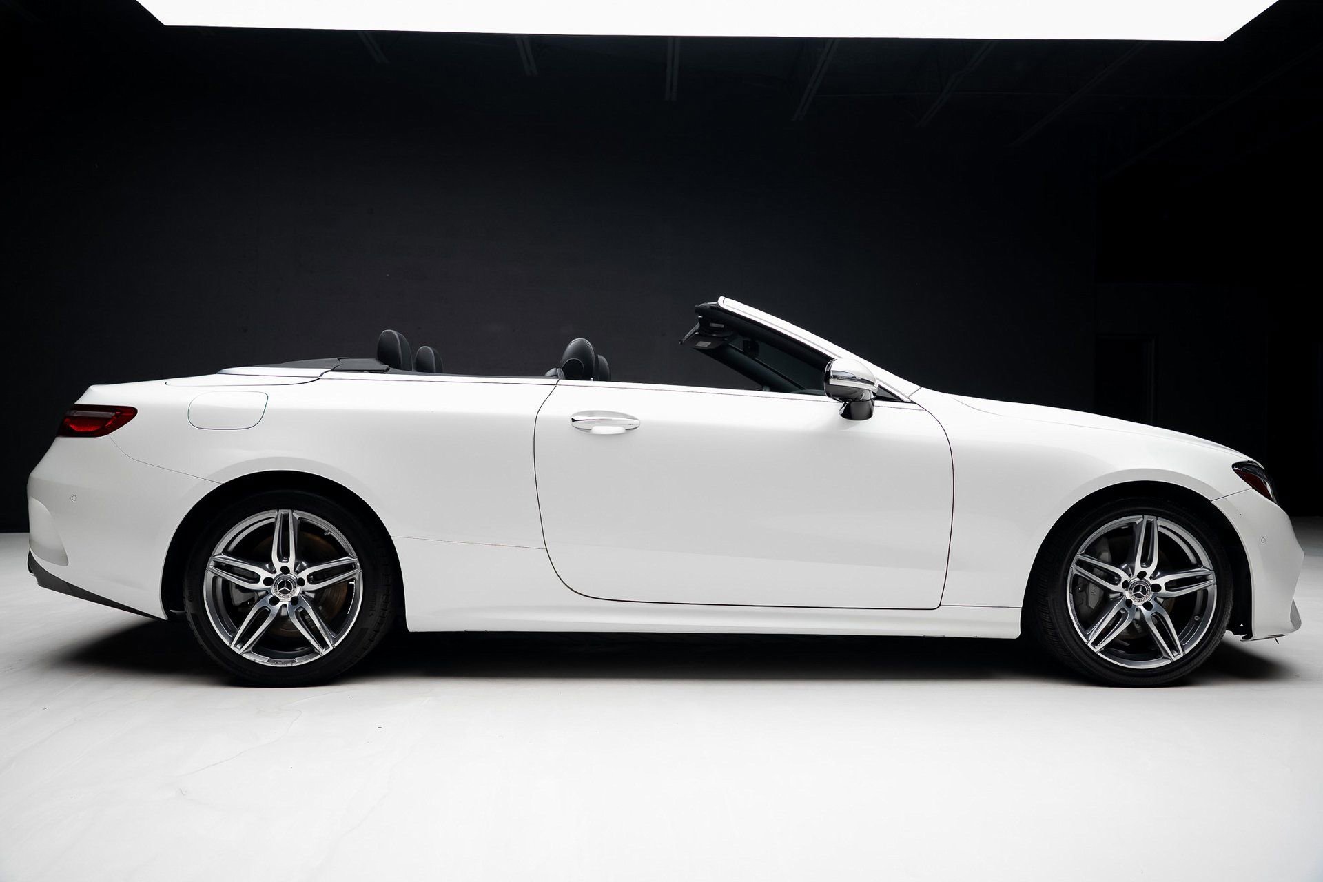 Used 2019 Mercedes-Benz E 450 4MATIC Cabriolet image 38