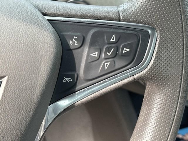 Used 2020 Chevrolet Malibu LT image 30