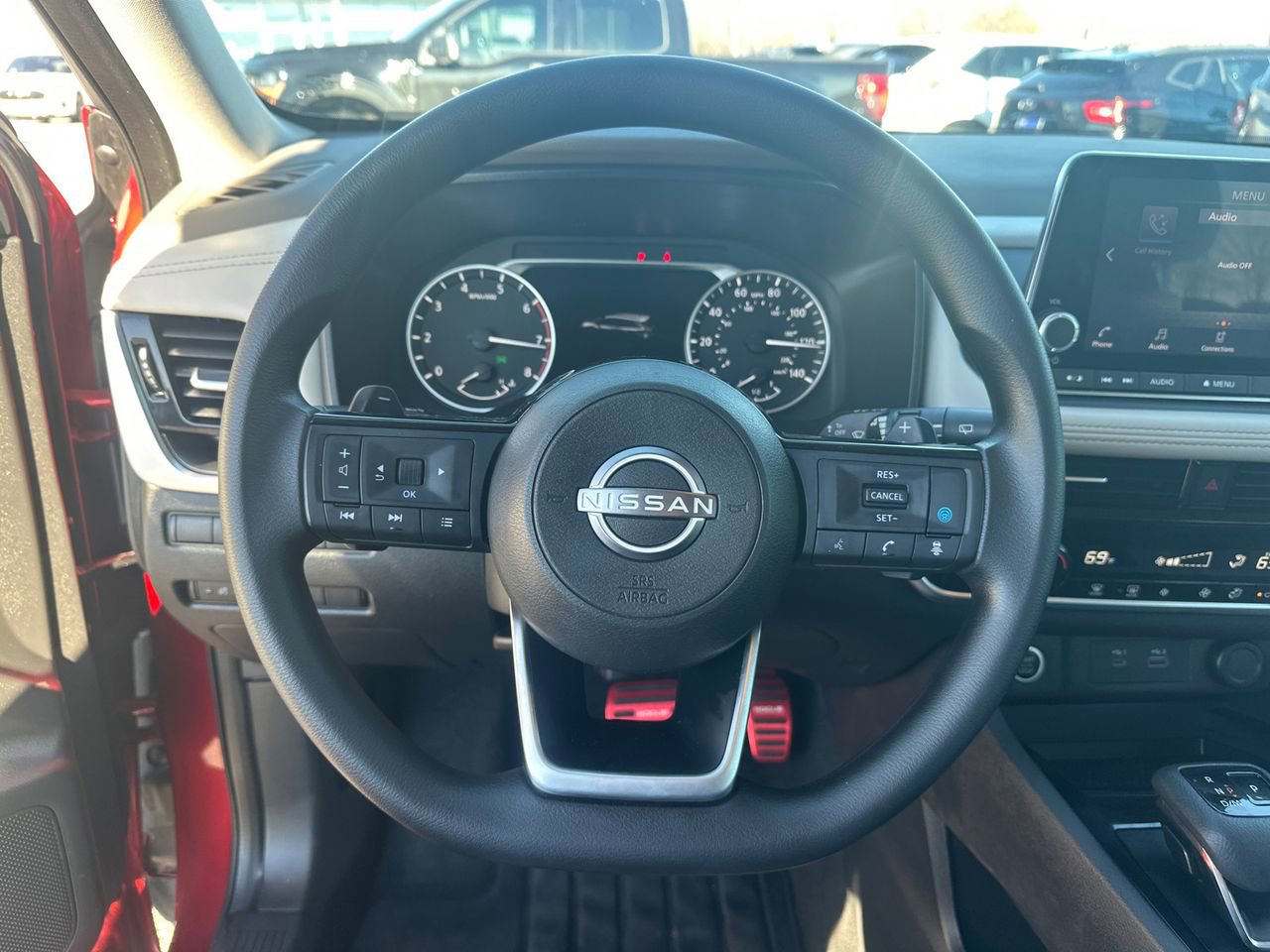 Used 2022 Nissan Rogue SV image 23