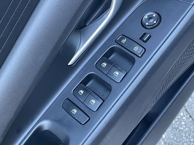 Used 2023 Hyundai Elantra Blue FWD image 19