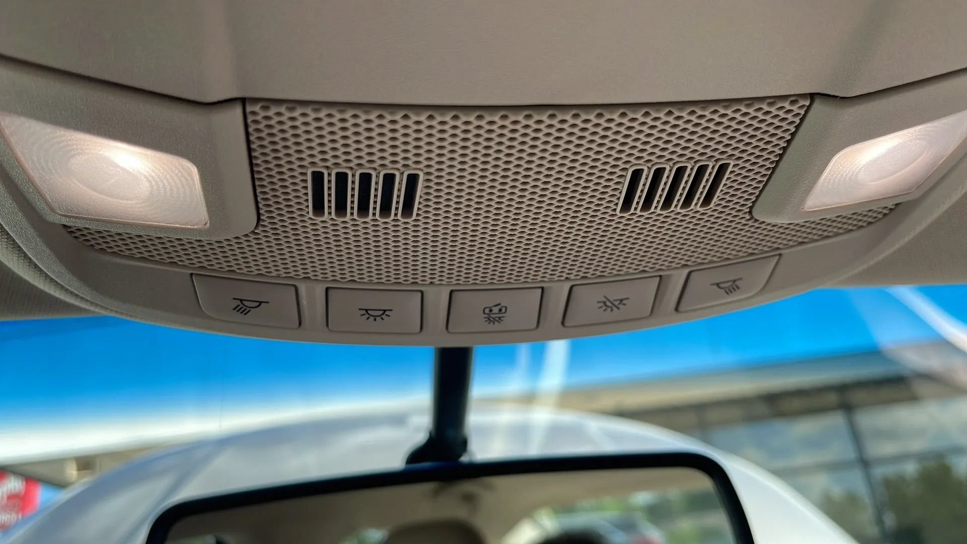 Used 2018 Lincoln MKZ Reserve FWD image 14
