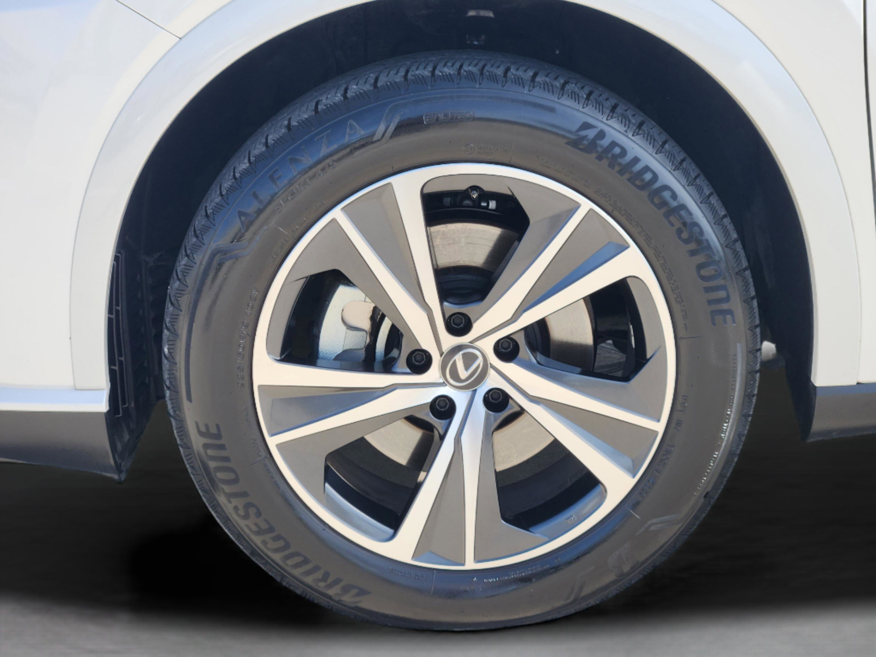 Used 2023 Lexus RX 350 Premium w/ Cold Area Package image 10