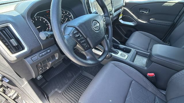 New 2026 Nissan Frontier SV w/ Tow Package AWD/4WD image 10