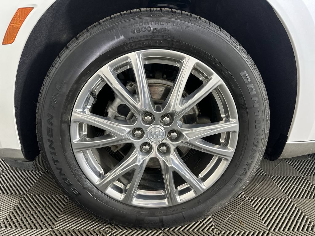 Used 2022 Buick Enclave Premium w/ Surround and Sites Package AWD/4WD image 36