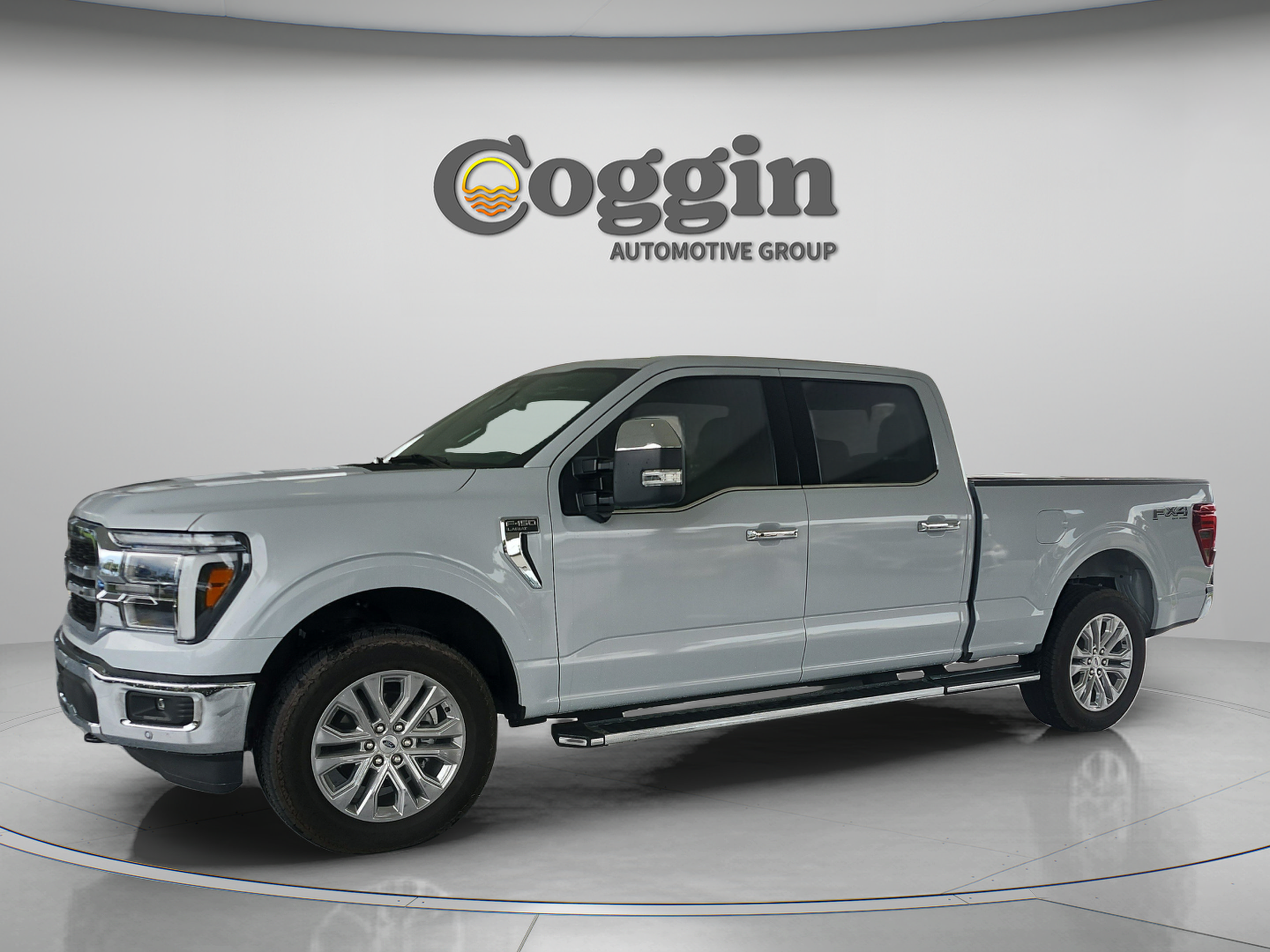 Used 2025 Ford F150 Lariat w/ Equipment Group 501A Mid AWD/4WD image 1