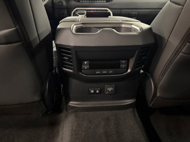 Used 2025 Toyota Sequoia Limited w/ Tow Technology Package AWD/4WD image 19