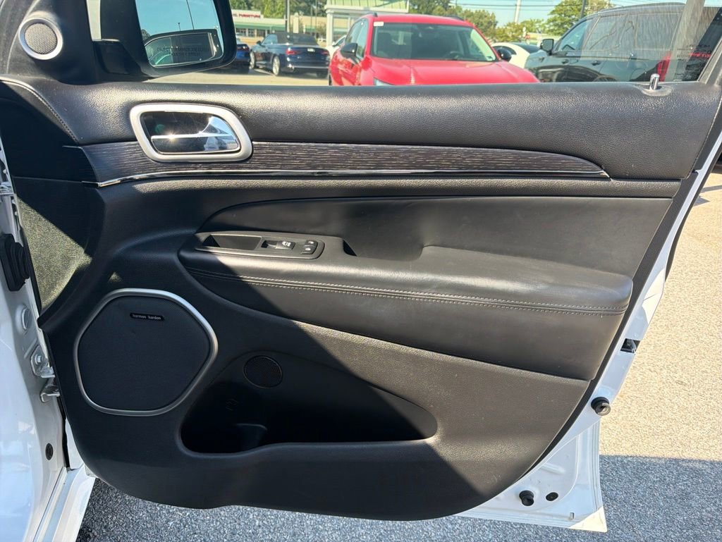 Used 2018 Jeep Grand Cherokee High Altitude AWD/4WD image 30