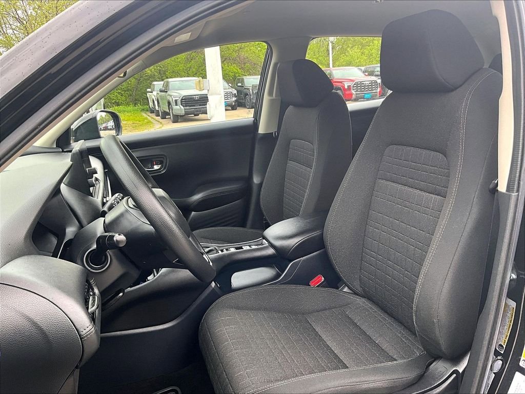 Used 2023 Honda HR-V LX image 10