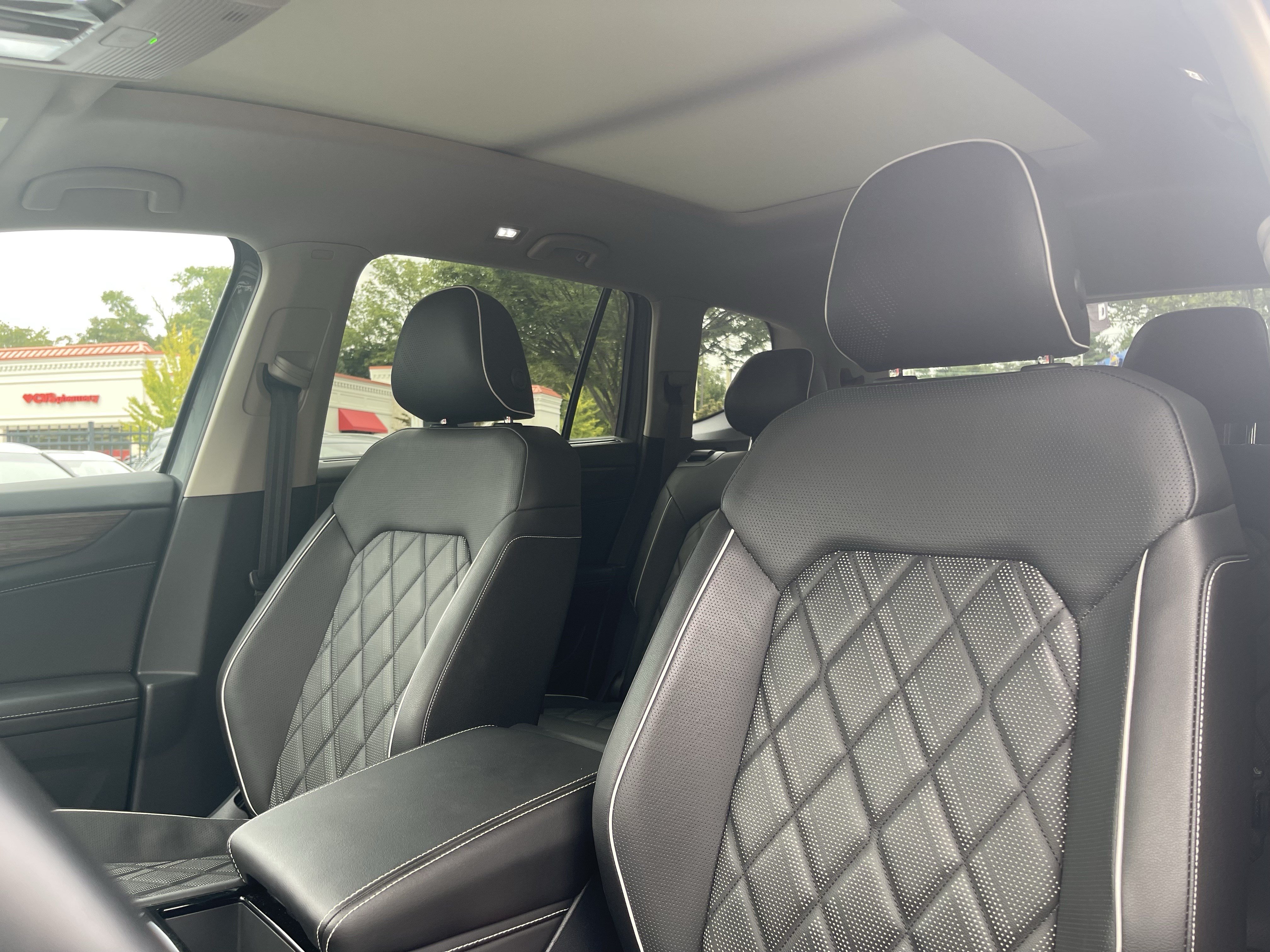 Used 2026 Volkswagen Atlas SEL Premium R-Line AWD/4WD image 8