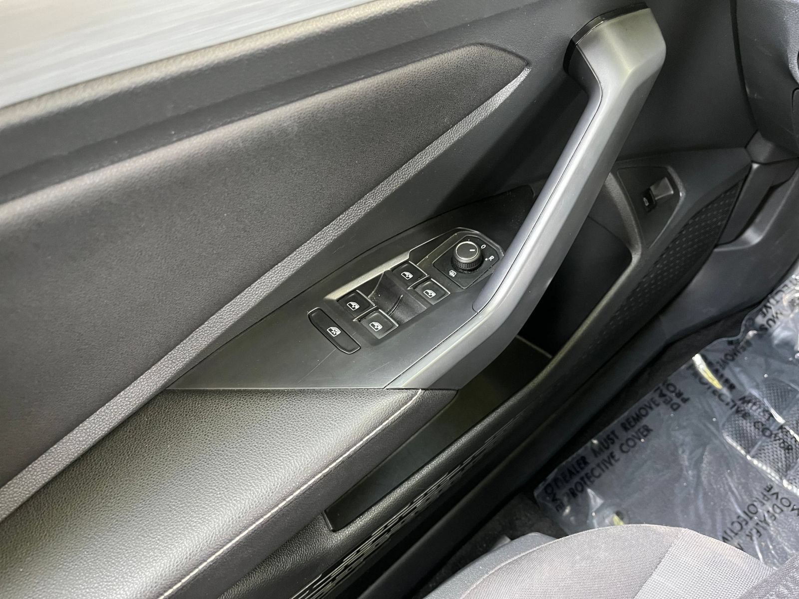 Used 2025 Volkswagen Jetta S FWD image 21