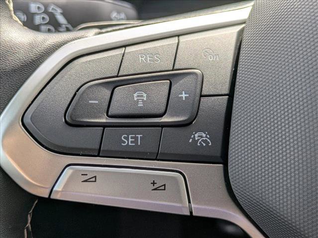 Used 2024 Volkswagen Atlas SE image 11