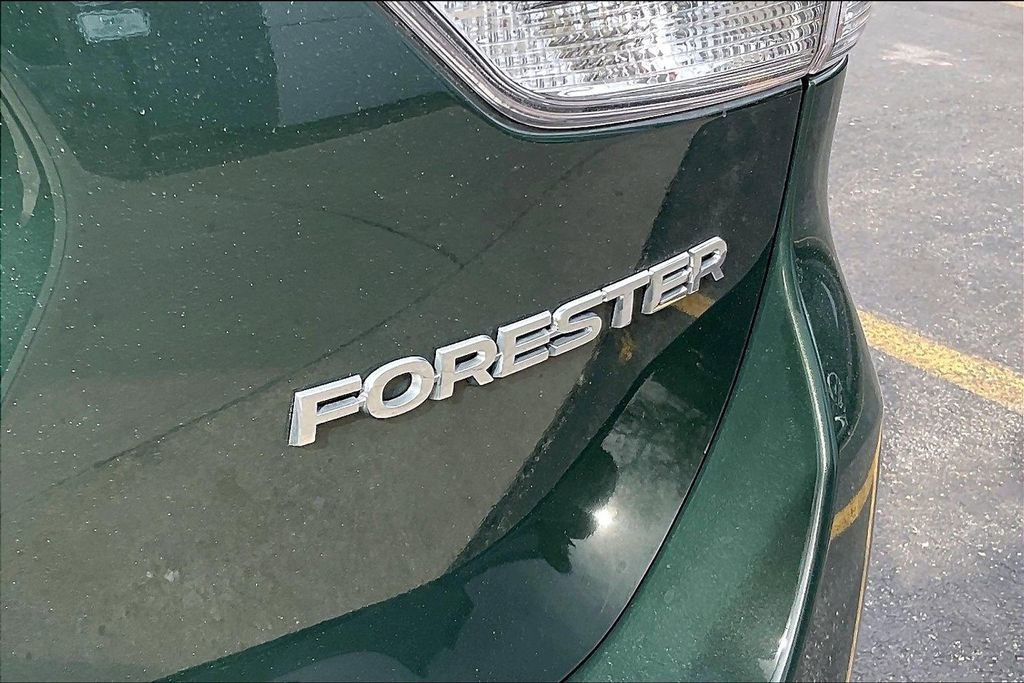 Used 2023 Subaru Forester Premium AWD/4WD image 9