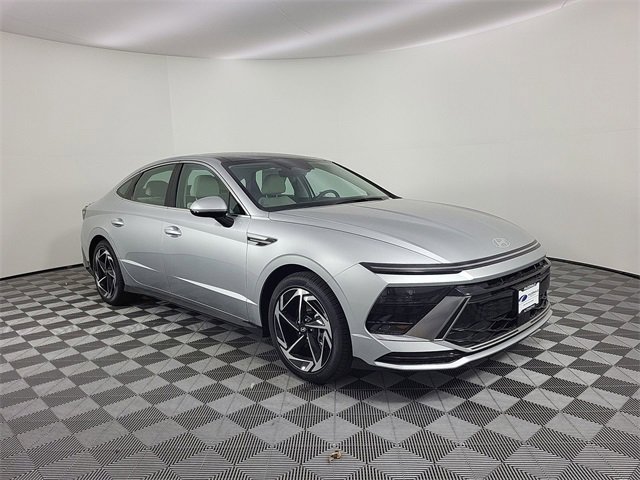 Certified 2025 Hyundai Sonata SEL image 2