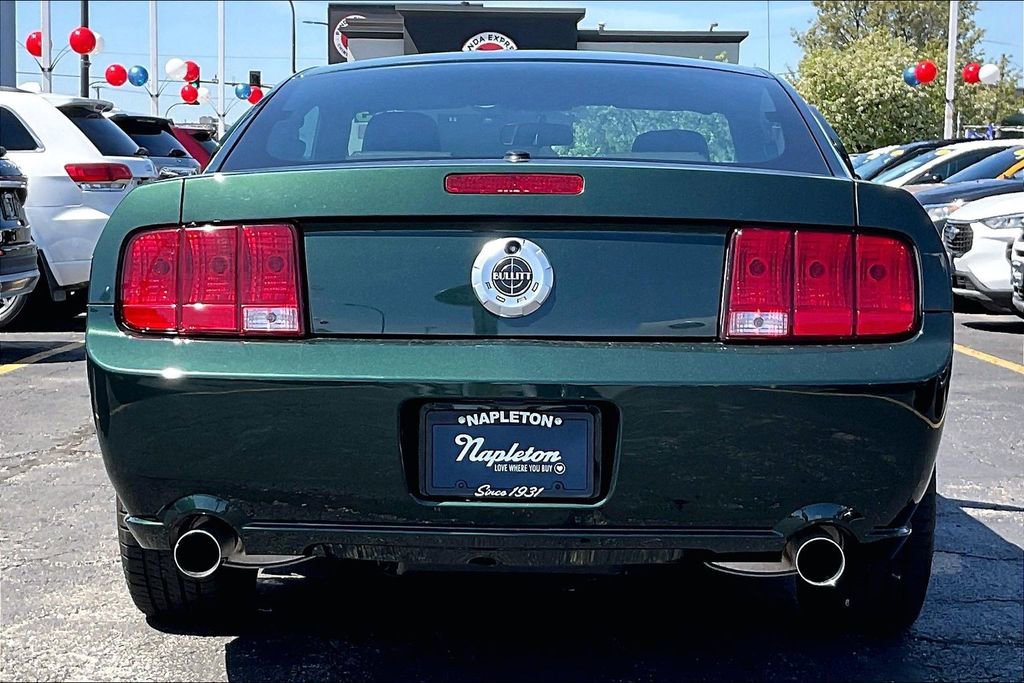 Used 2009 Ford Mustang GT RWD image 3