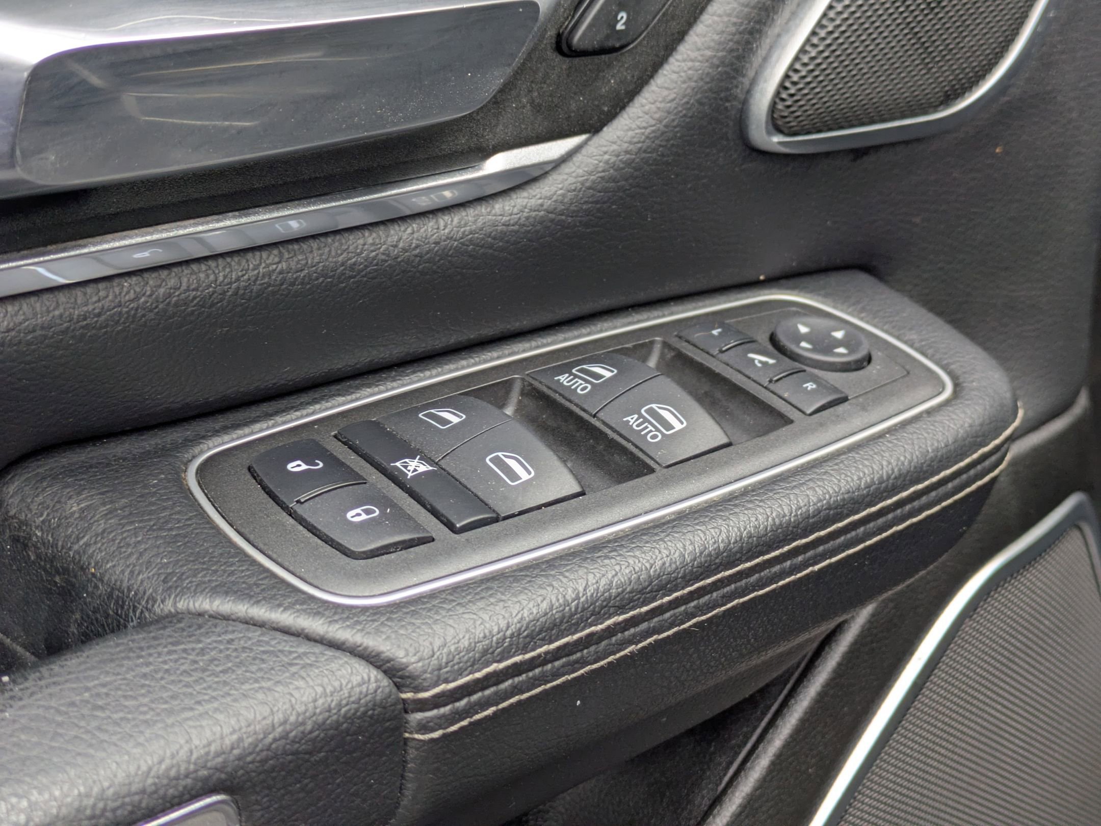 Used 2022 RAM 1500 Laramie AWD/4WD image 11