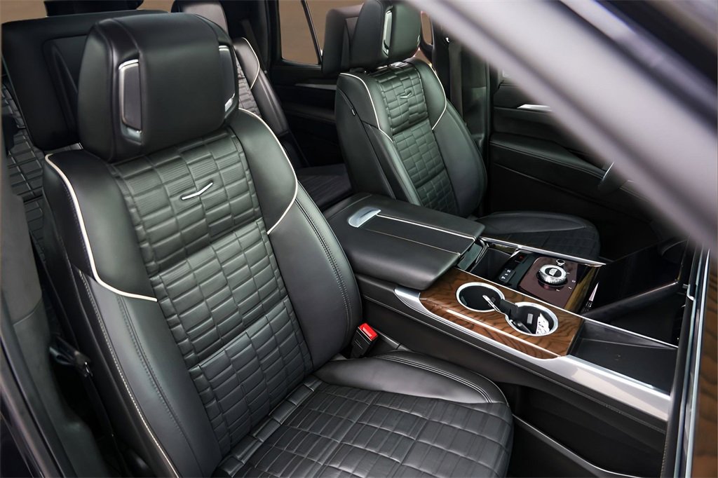 Certified 2025 Cadillac Escalade Sport Platinum w/ LPO, ONYX Package image 33