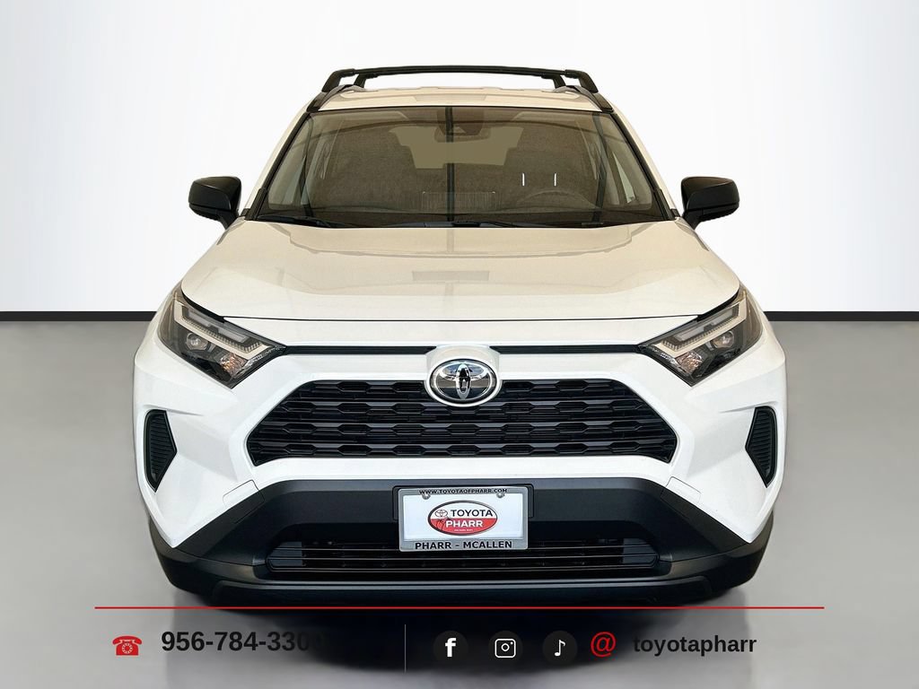 Used 2025 Toyota RAV4 LE AWD/4WD image 2