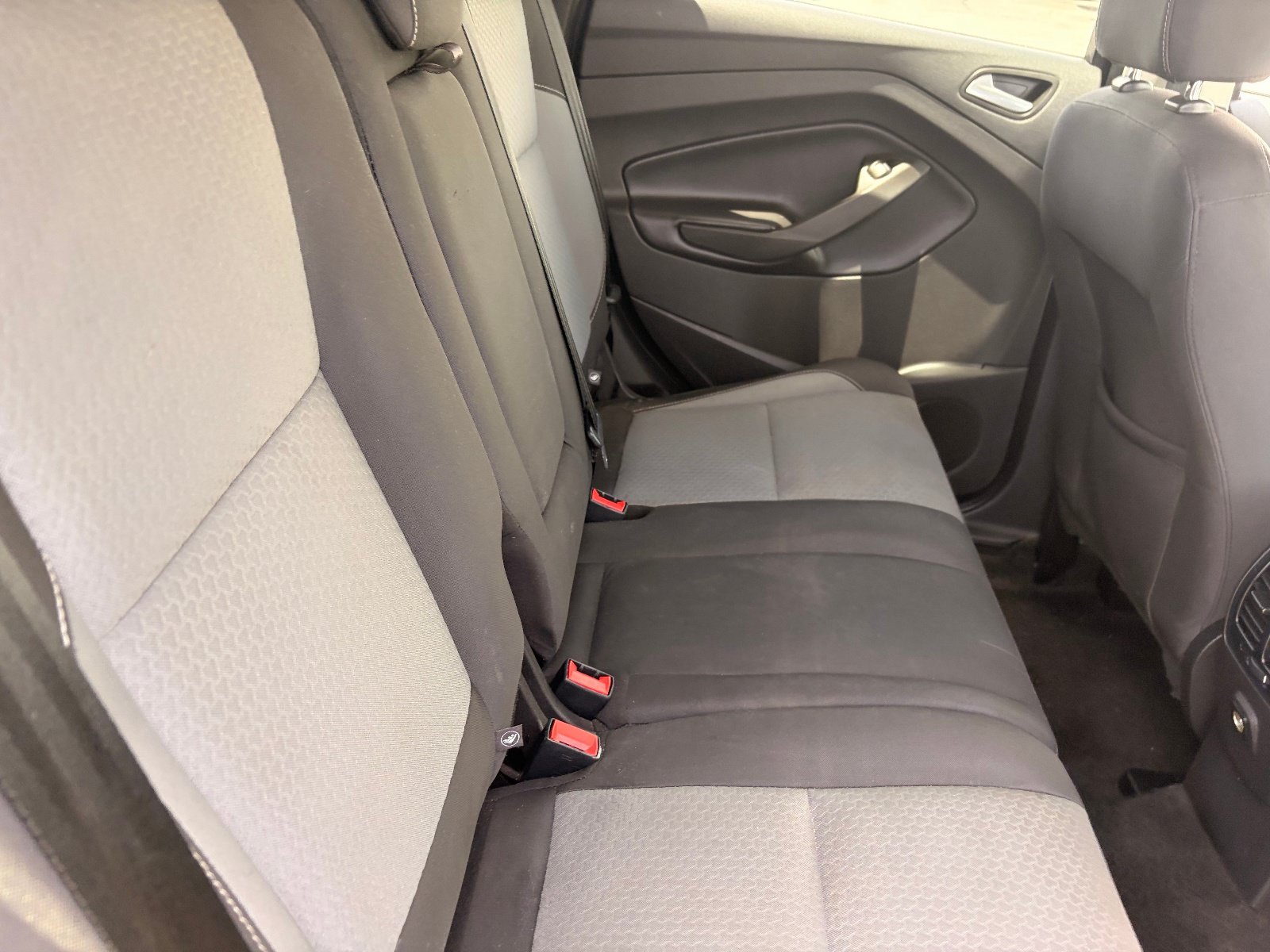 Used 2017 Ford Escape SE FWD image 13