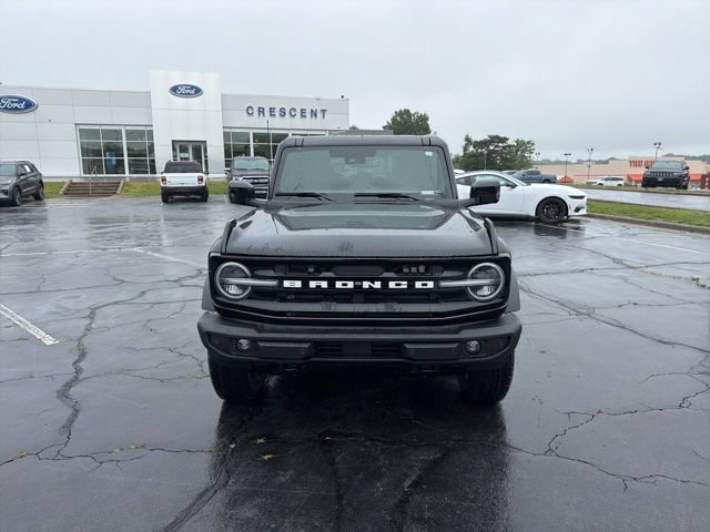 New 2026 Ford Bronco Outer Banks AWD/4WD image 2