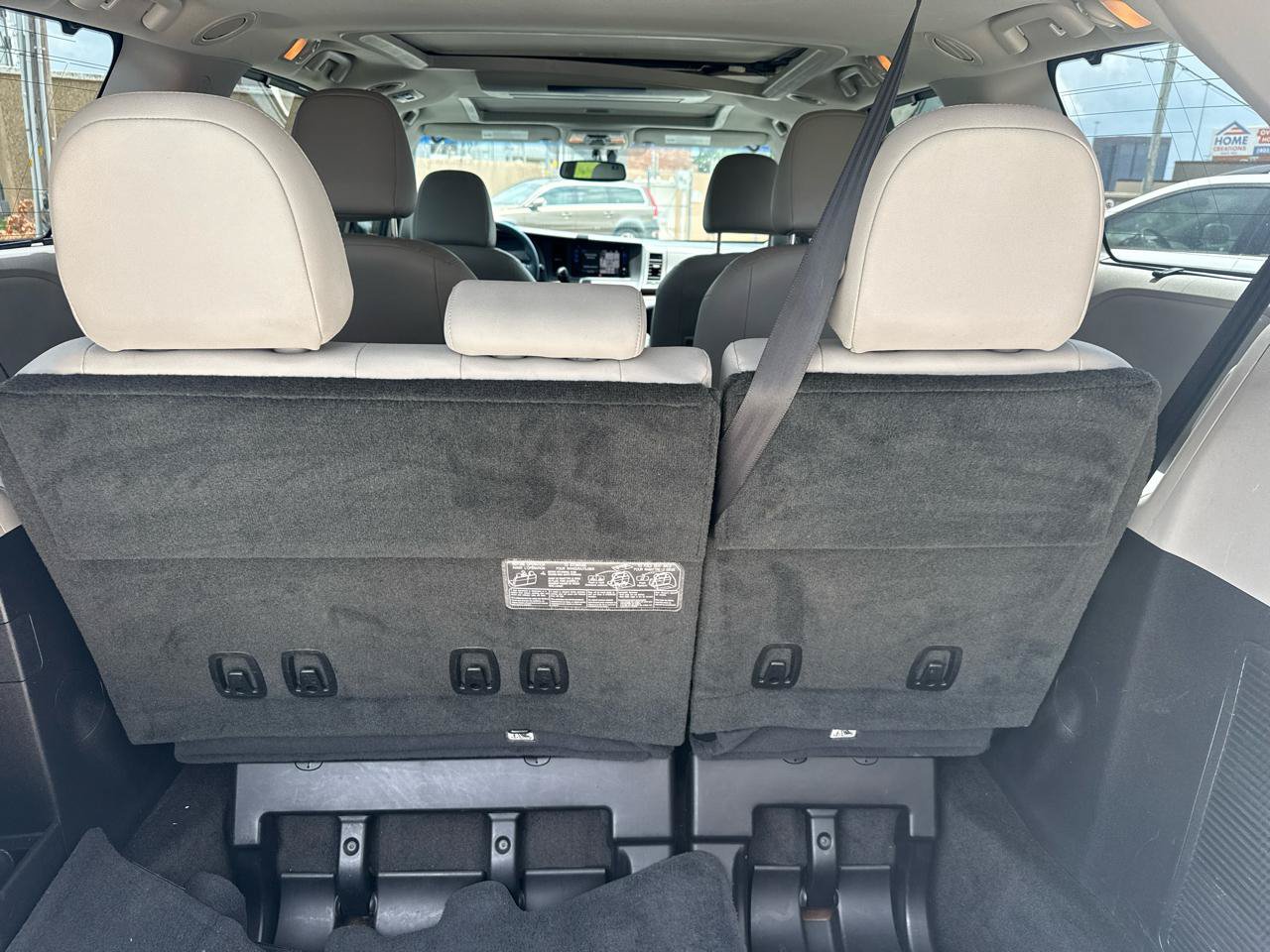 Used 2016 Toyota Sienna Limited Premium FWD image 44