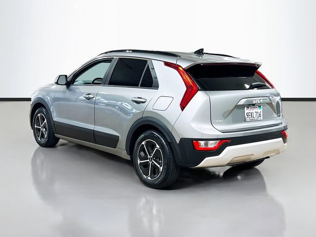 Certified 2023 Kia Niro EX image 5