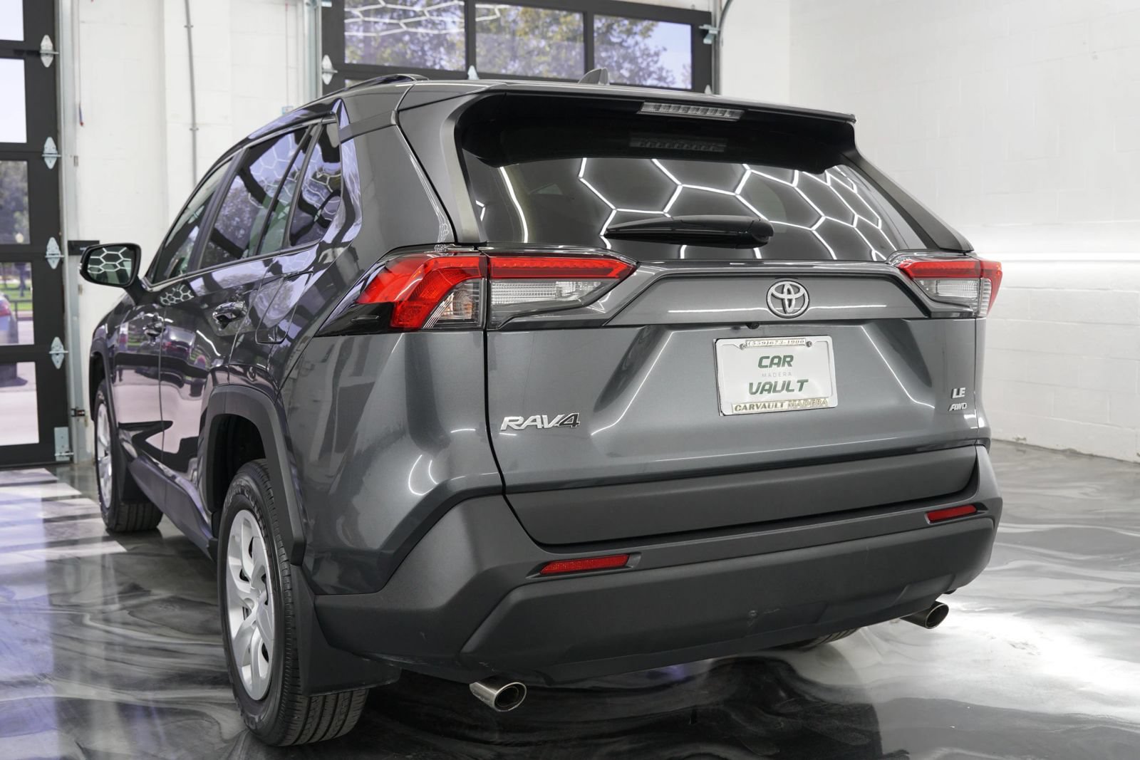 Used 2020 Toyota RAV4 LE w/ All Weather Liner Package AWD/4WD image 9