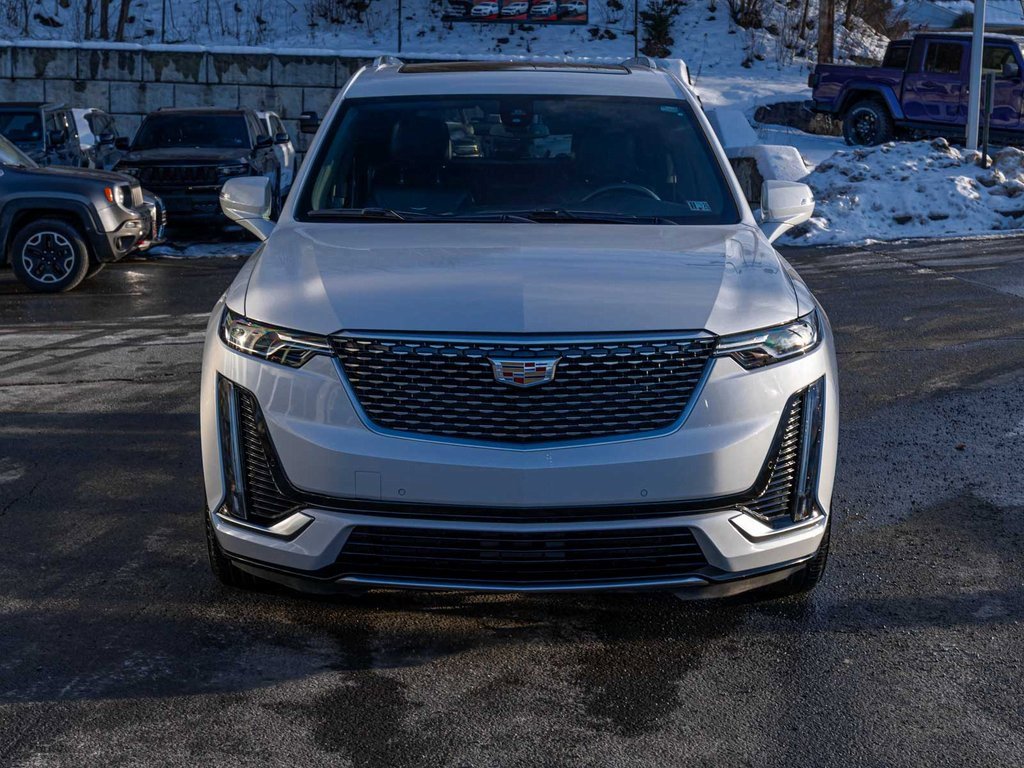 Used 2024 Cadillac XT6 Luxury image 2