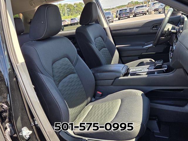 Used 2025 Nissan Pathfinder SV FWD image 19