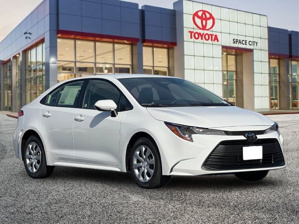 Used 2026 Toyota Corolla LE FWD image 8