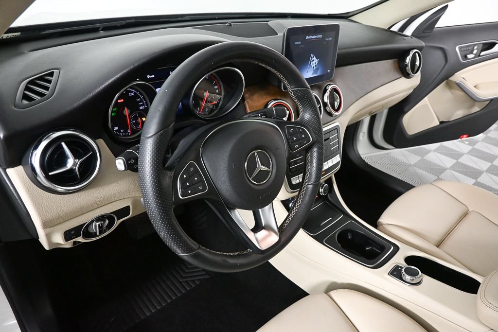 Certified 2020 Mercedes-Benz GLA 250 4MATIC image 6