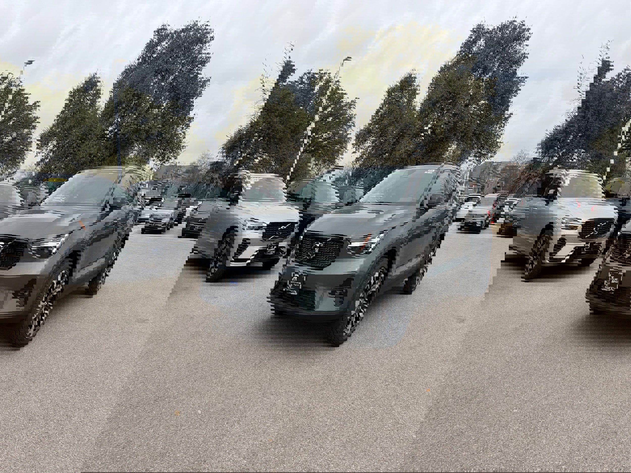 New 2026 Volvo XC40 B4 Plus image 2