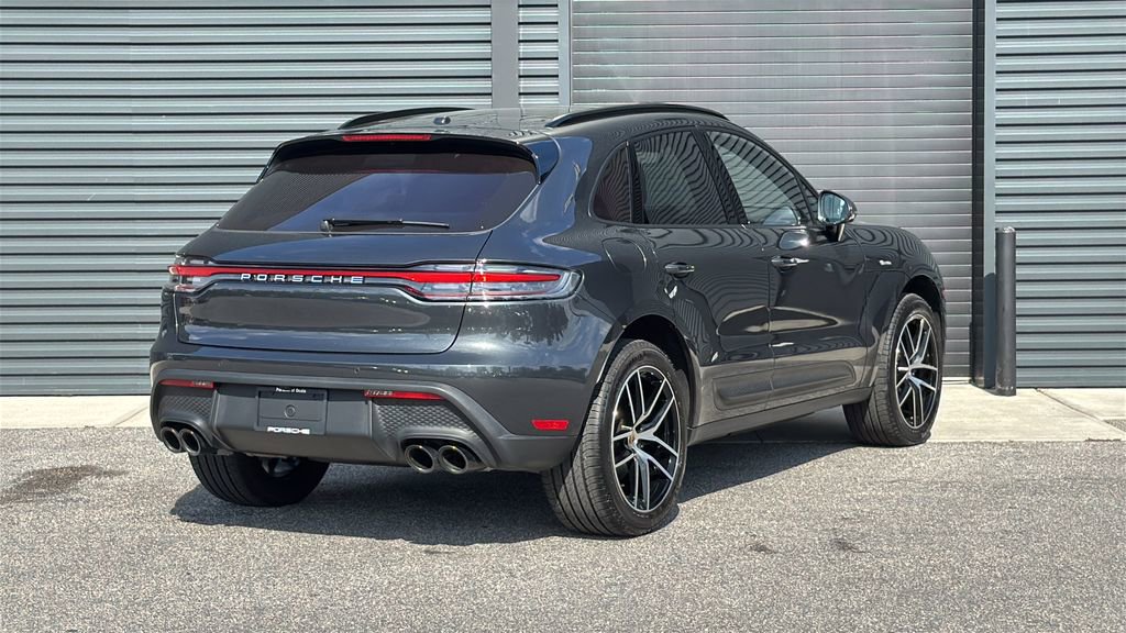 Certified 2025 Porsche Macan image 20
