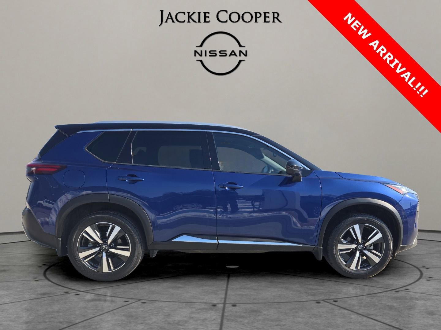 Used 2021 Nissan Rogue SL w/ Premium Package image 6