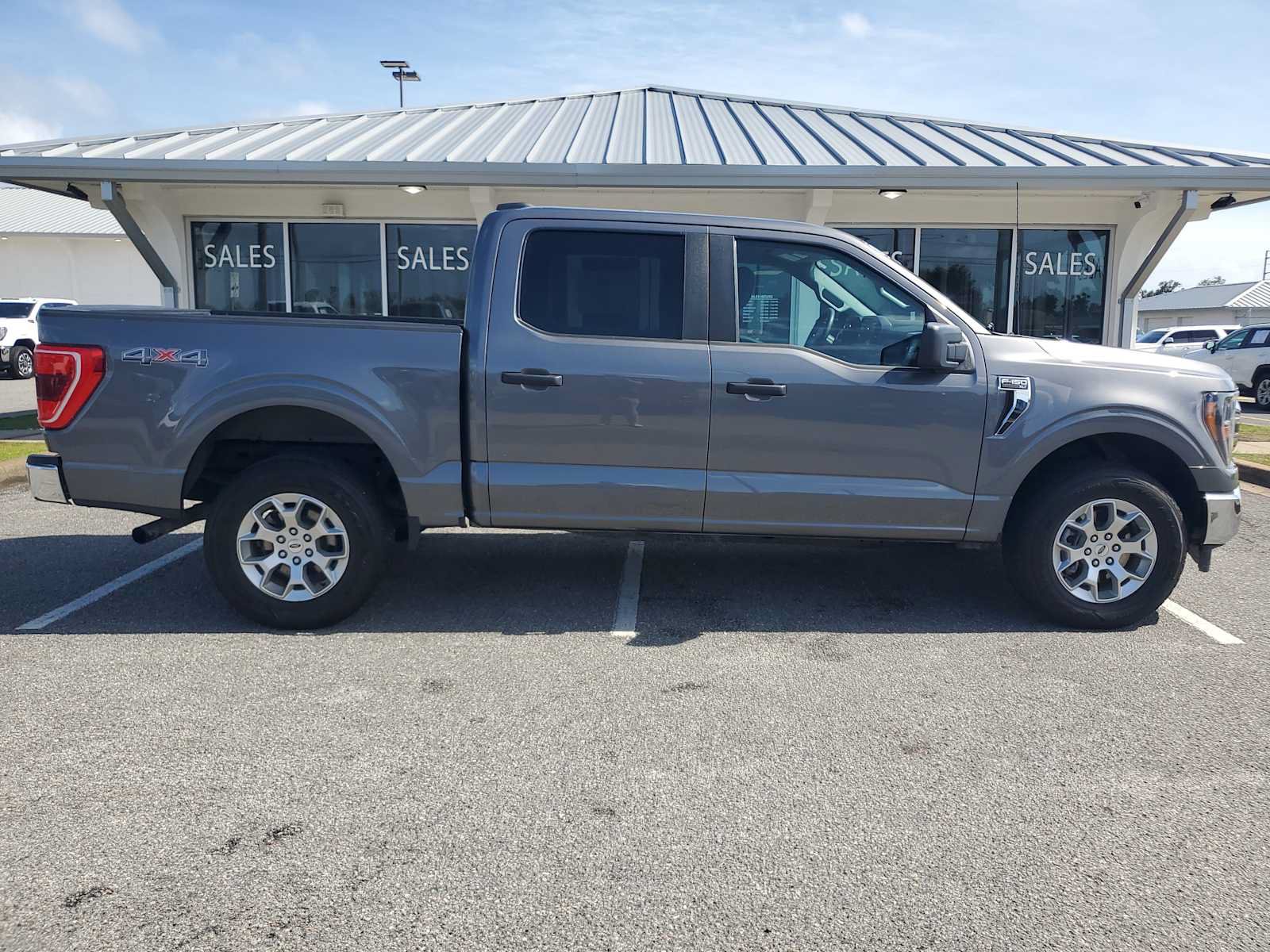 Used 2023 Ford F150 XLT AWD/4WD image 9