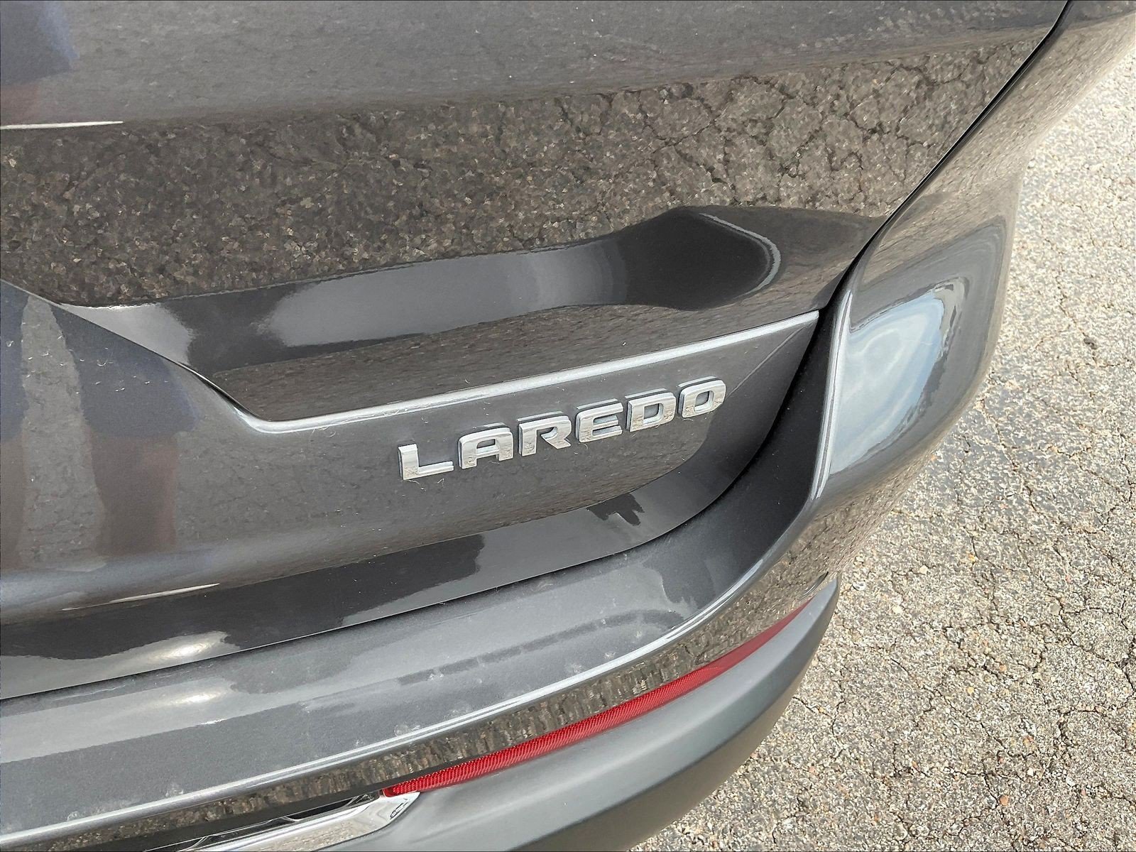 Used 2023 Jeep Grand Cherokee L Laredo AWD/4WD image 22