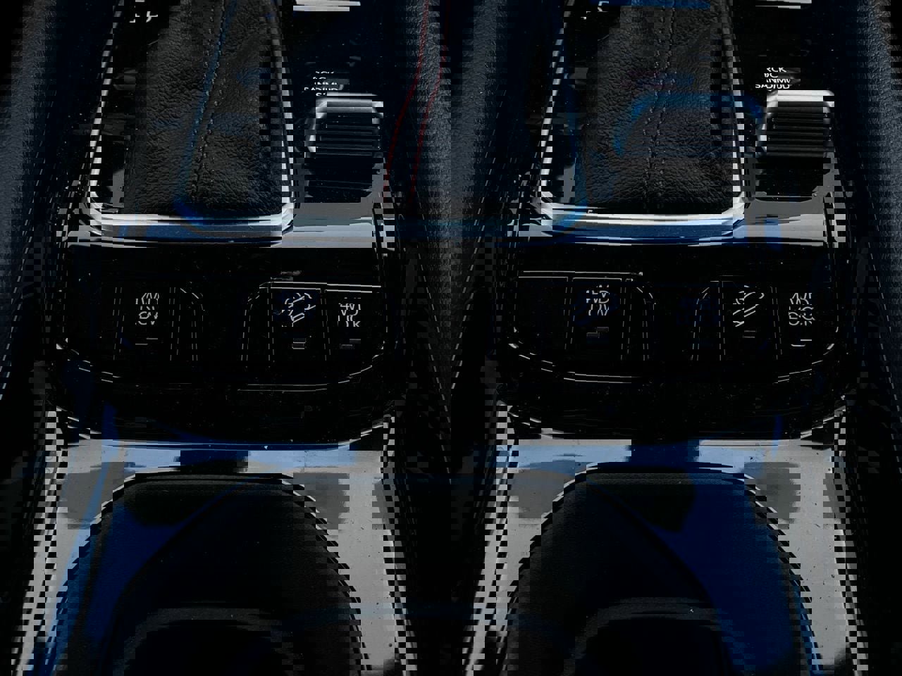 Used 2025 Jeep Compass Trailhawk image 22