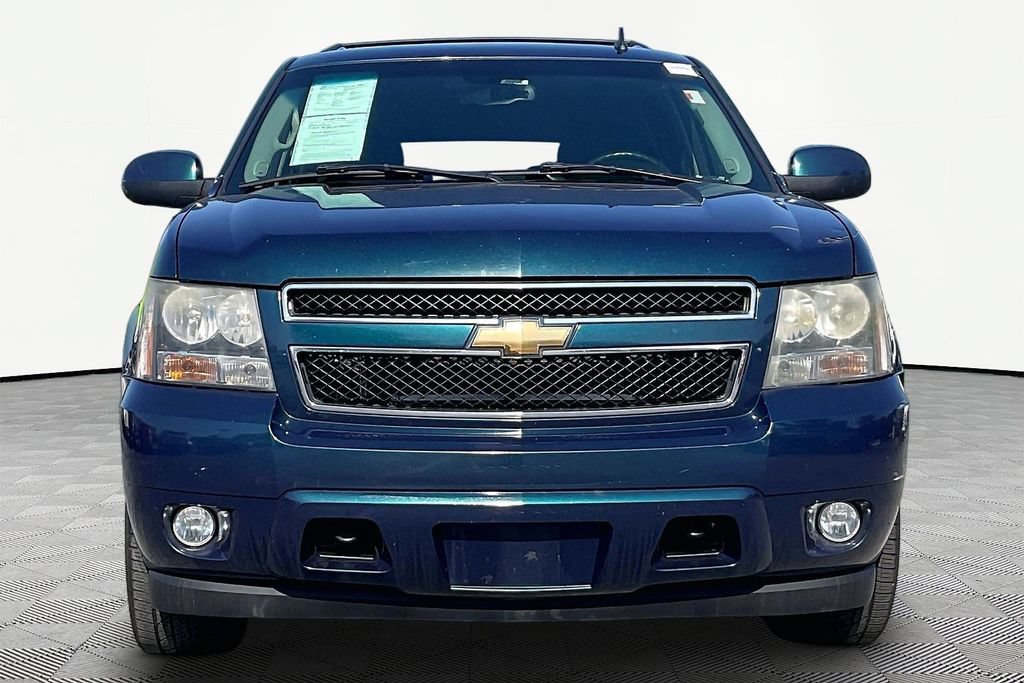 Used 2007 Chevrolet Suburban LT AWD/4WD image 2