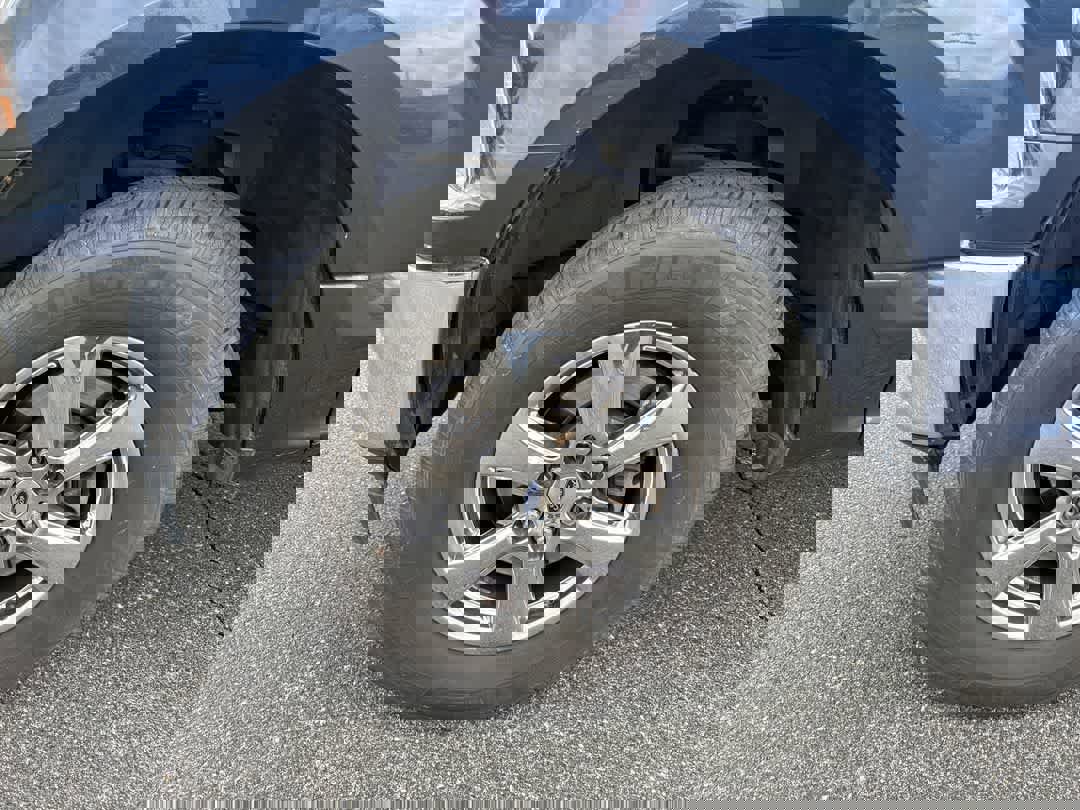 Used 2018 Ford F150 XLT w/ Equipment Group 302A Luxury image 10