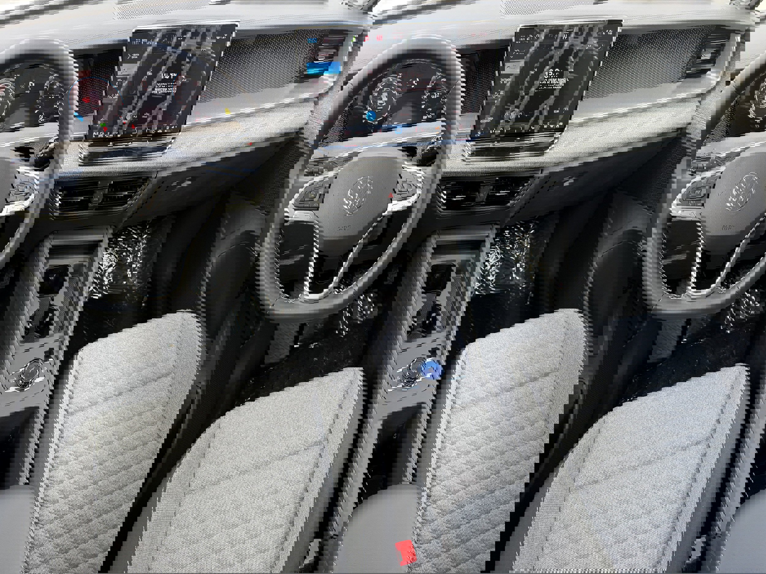 New 2026 Volkswagen Tiguan S image 14